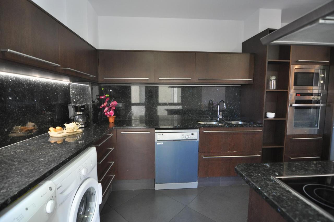 Rnet - Apartments Roses Centre מראה חיצוני תמונה