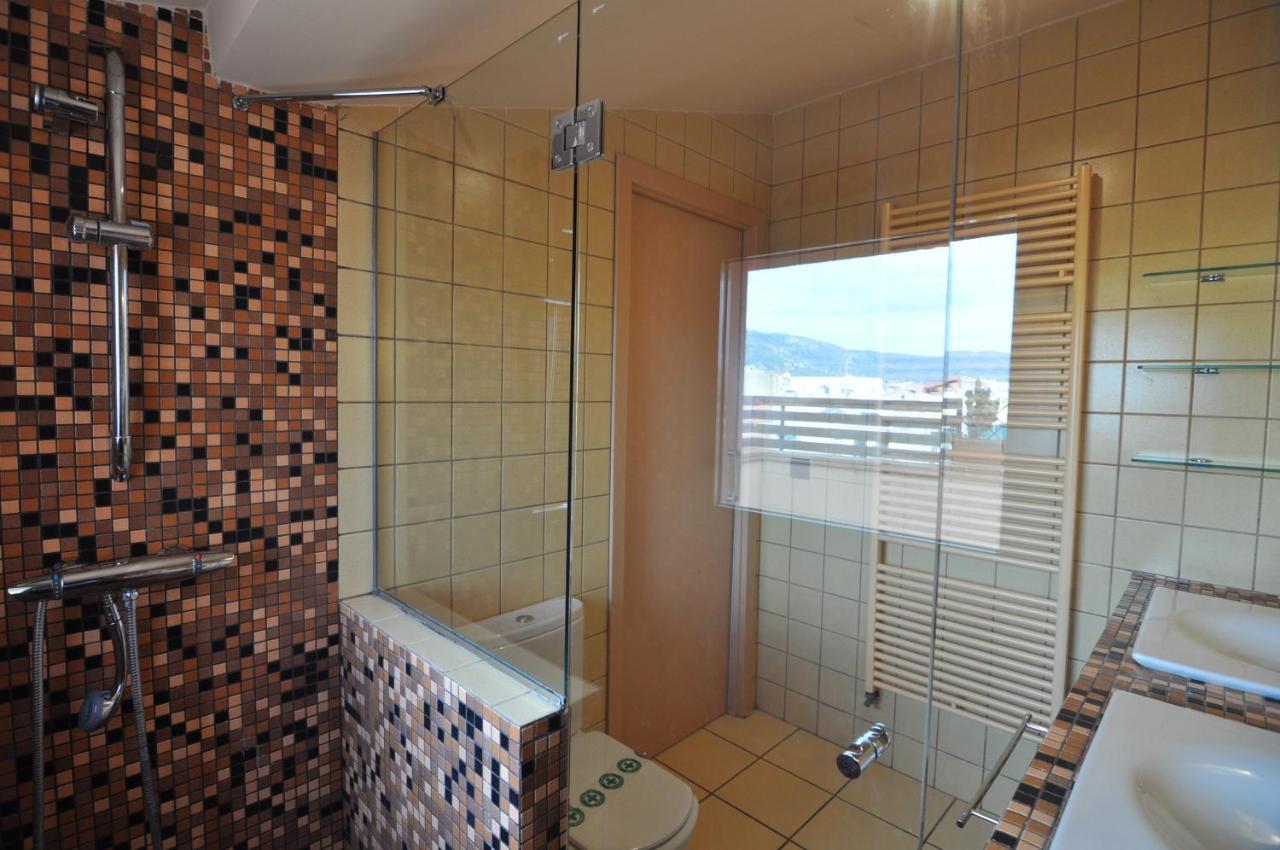 Rnet - Apartments Roses Centre מראה חיצוני תמונה