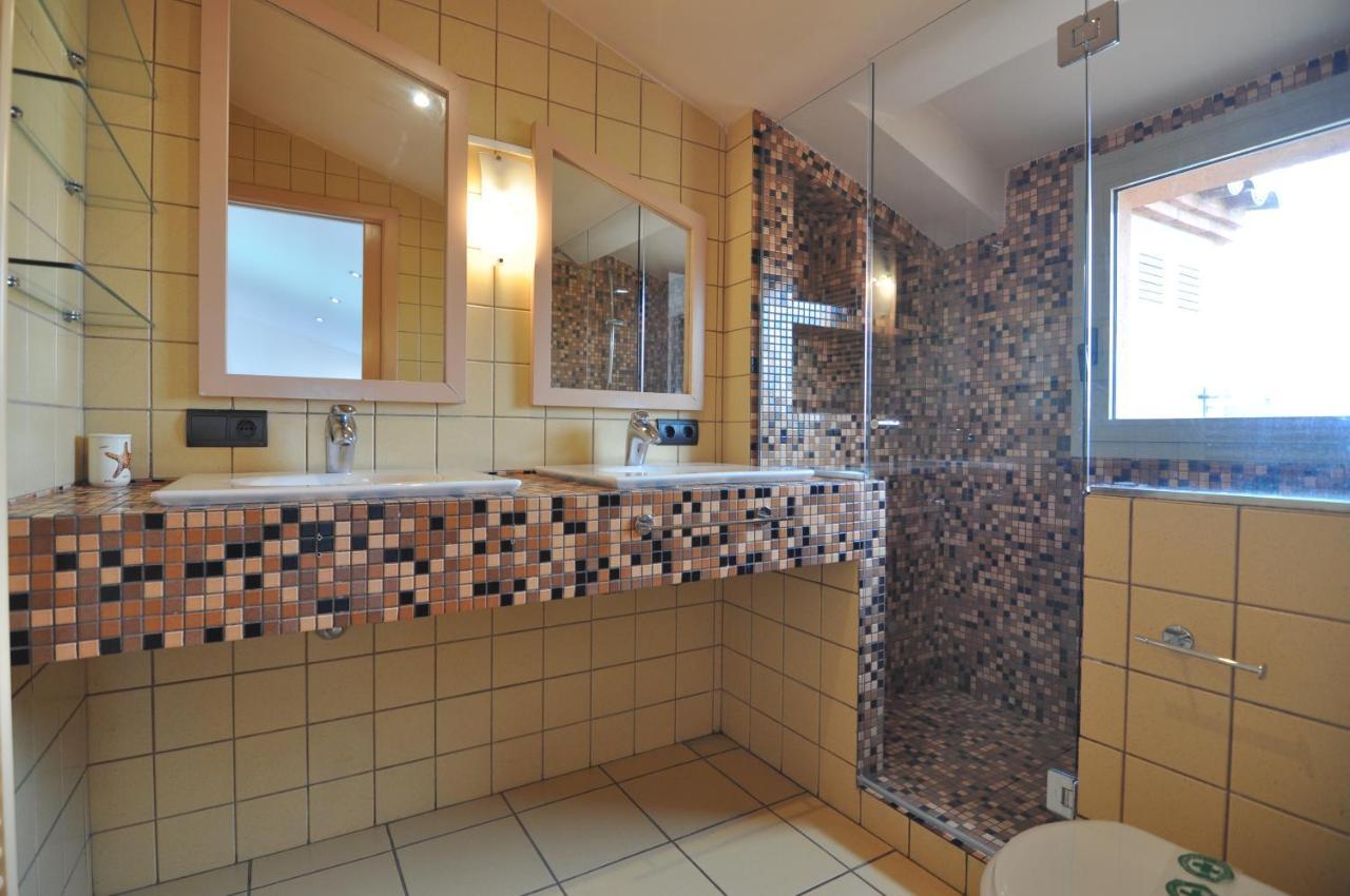 Rnet - Apartments Roses Centre מראה חיצוני תמונה